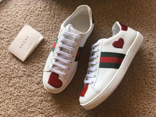 囤国产鞋怎么赚钱的视频,揭秘如何通过囤积国产鞋盈利