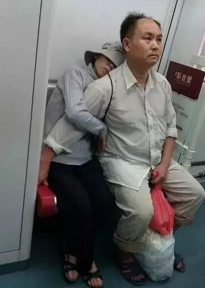 国产小情侣偷拍福利视频,国产小情侣福利视频引发社会热议