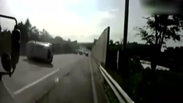 国产汽车惨烈车祸视频,惨烈瞬间引发安全反思